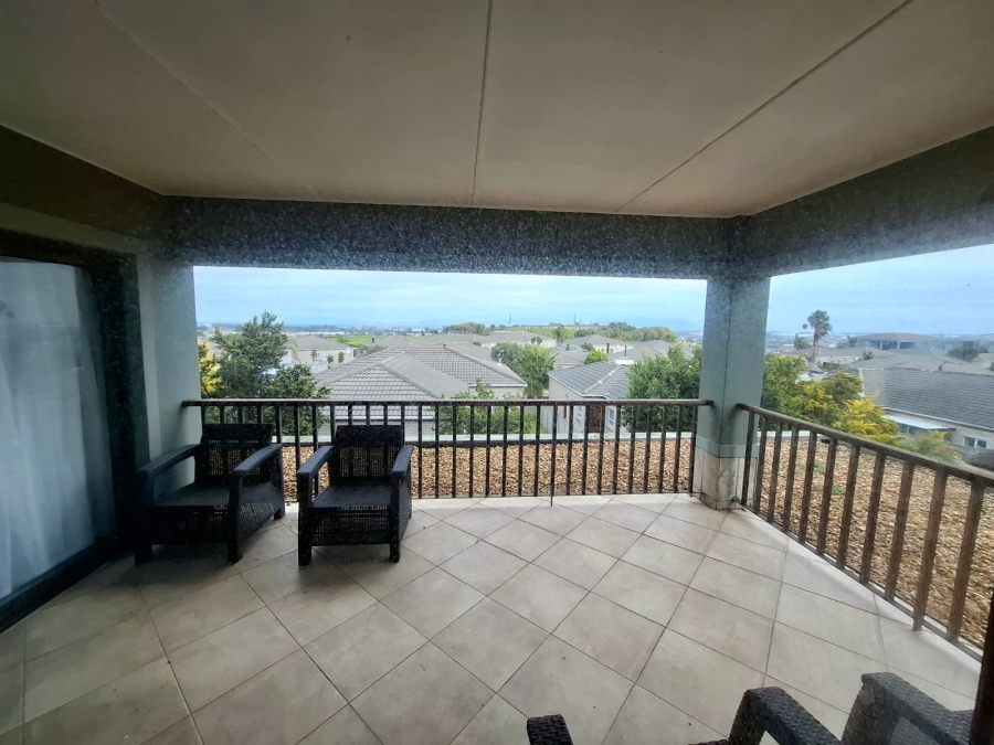 4 Bedroom Property for Sale in Haasendal Western Cape